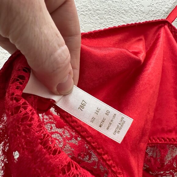 VTG Victorias Secret Gold Label Red Lace Teddy Bodysuit Lingerie 7867 Womens 36C - Picture 3 of 10